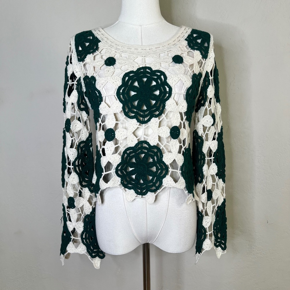 Crochet Floral Long Sleeve Top Size Small Green Cream Boho Granny Square Open